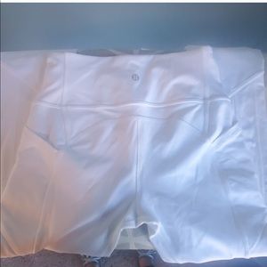 “All the right places” 23” lululemon leggings